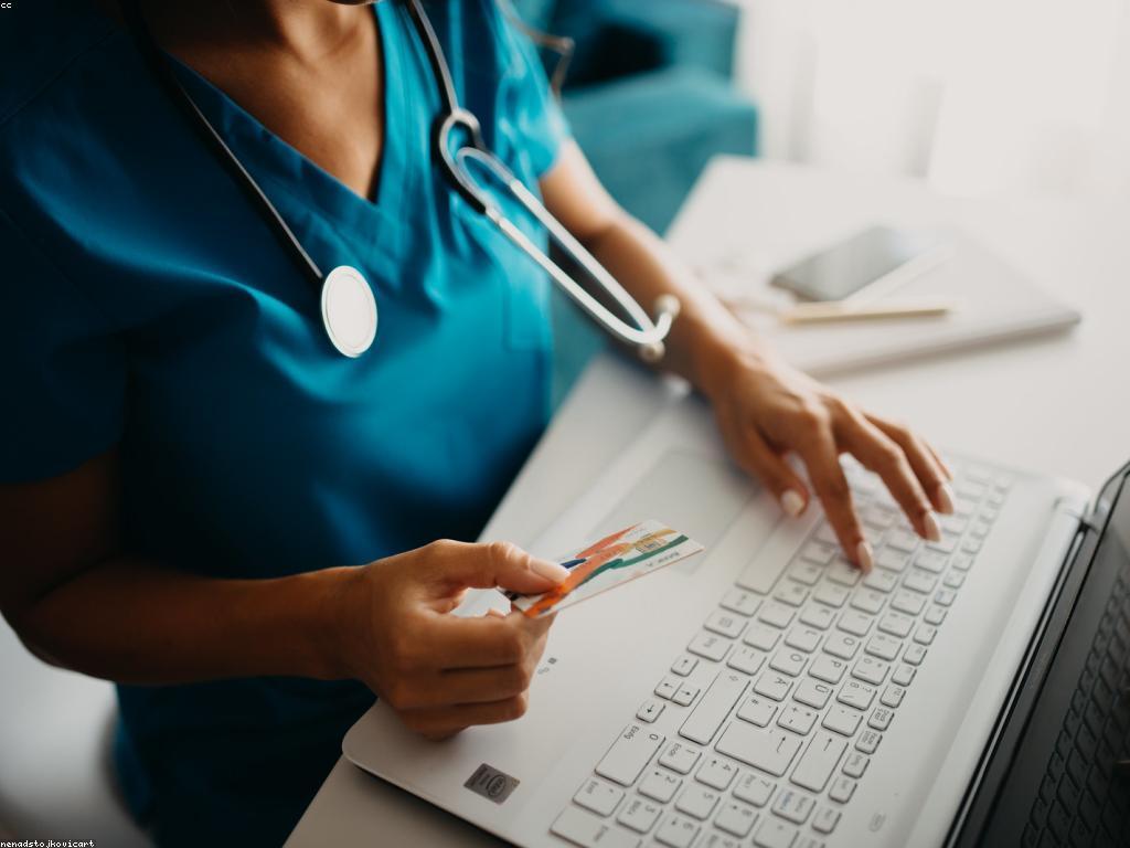 ការប្រើប្រាស់ទូទាត់អេឡិចត្រូនិច