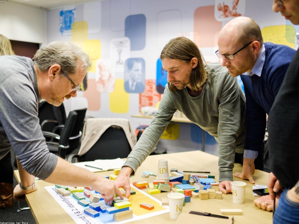 ការប្រែប្រួលក្នុងទីផ្សារ: ការពិចារណានិងយុទ្ធសាស្ត្រក្នុងការលេងល្បែងទីផ្សារ